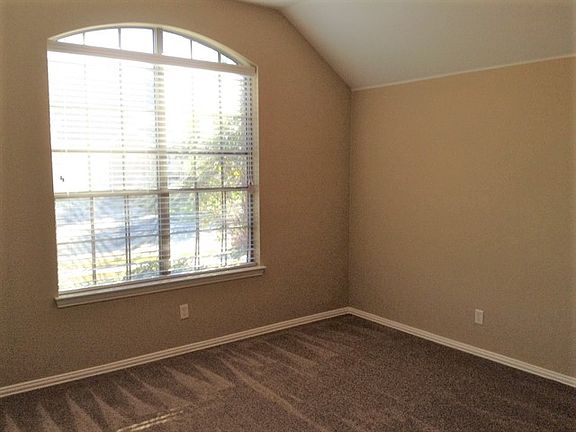 2nd image of 422 Silver Mine Dr