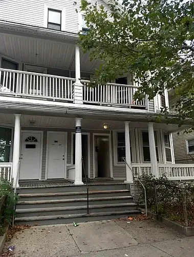 1466 E Main St #1 Photo 1