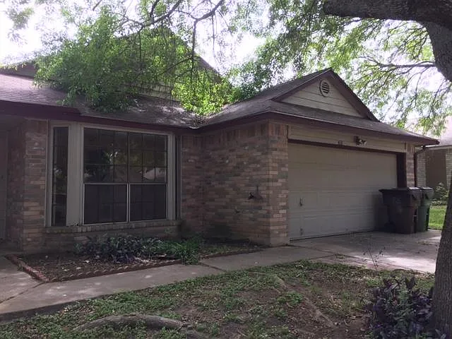 Building Photo - 701 Saunders Dr