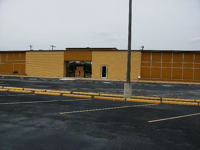 1st image of 5206 Airline Dr