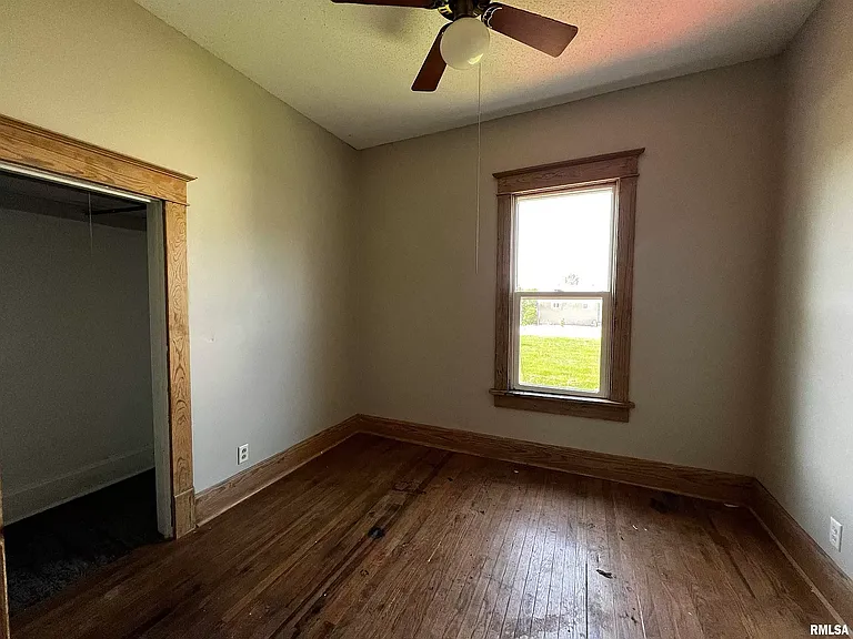 630 W Orchard St — Photo 8