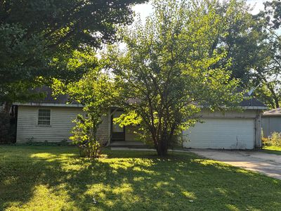 909 S Devonshire Drive, Springfield, MO, 65802