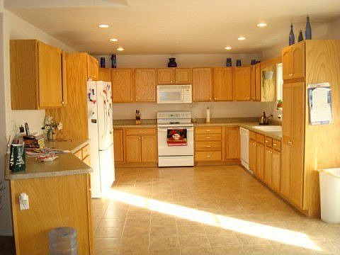 Huge kitchen!