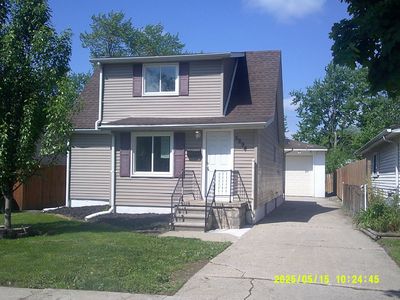 5894 Jackson St, Taylor, MI, 48180