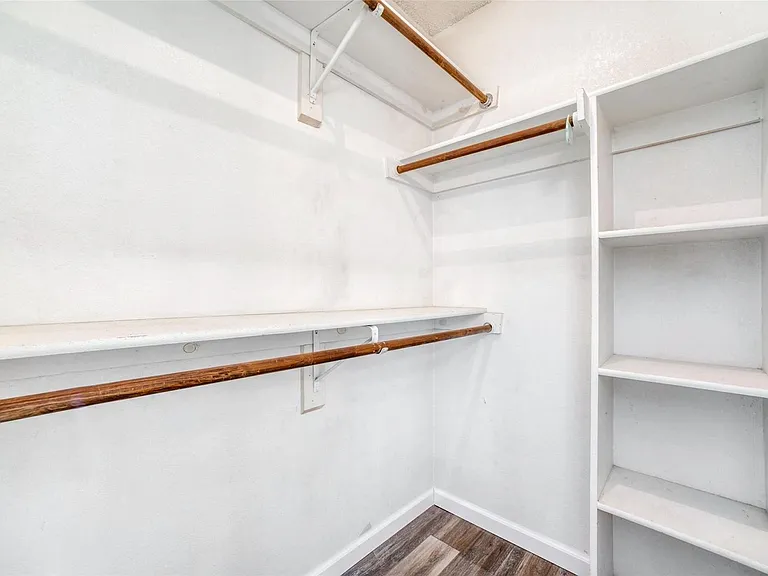 3321 Hazlewood Ct — Photo 25