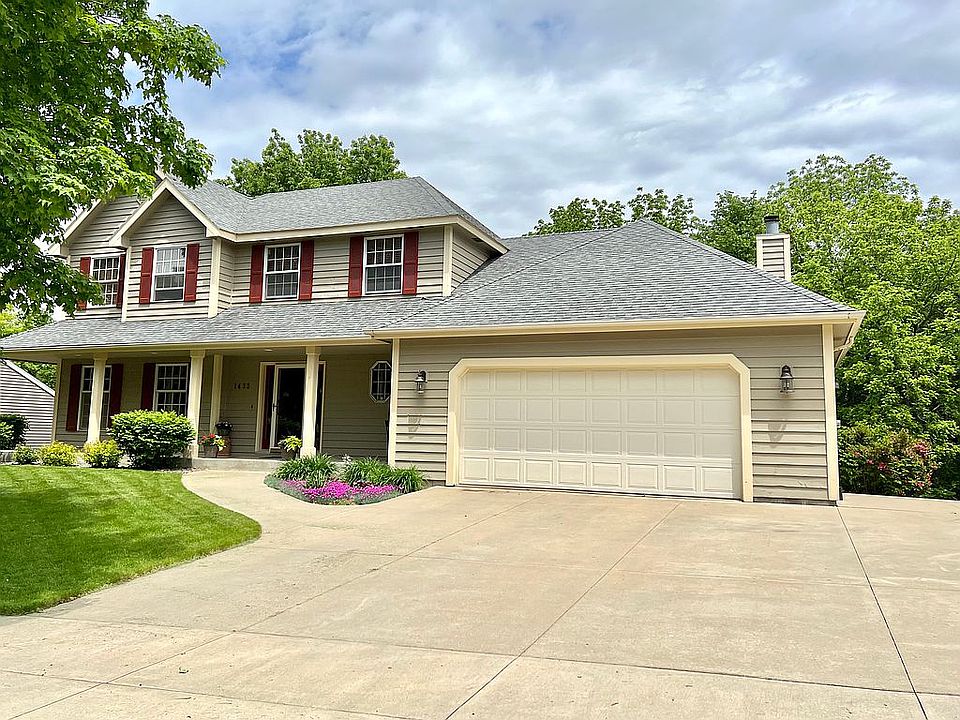 Street view/ front porch