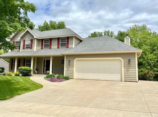 1433 Wilshire Woods Ln NE, Rochester, MN 55906