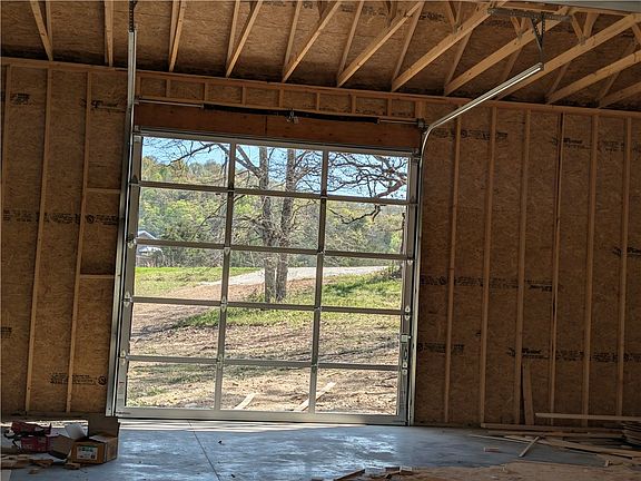 2nd image of 8412 Cottonwood Rd