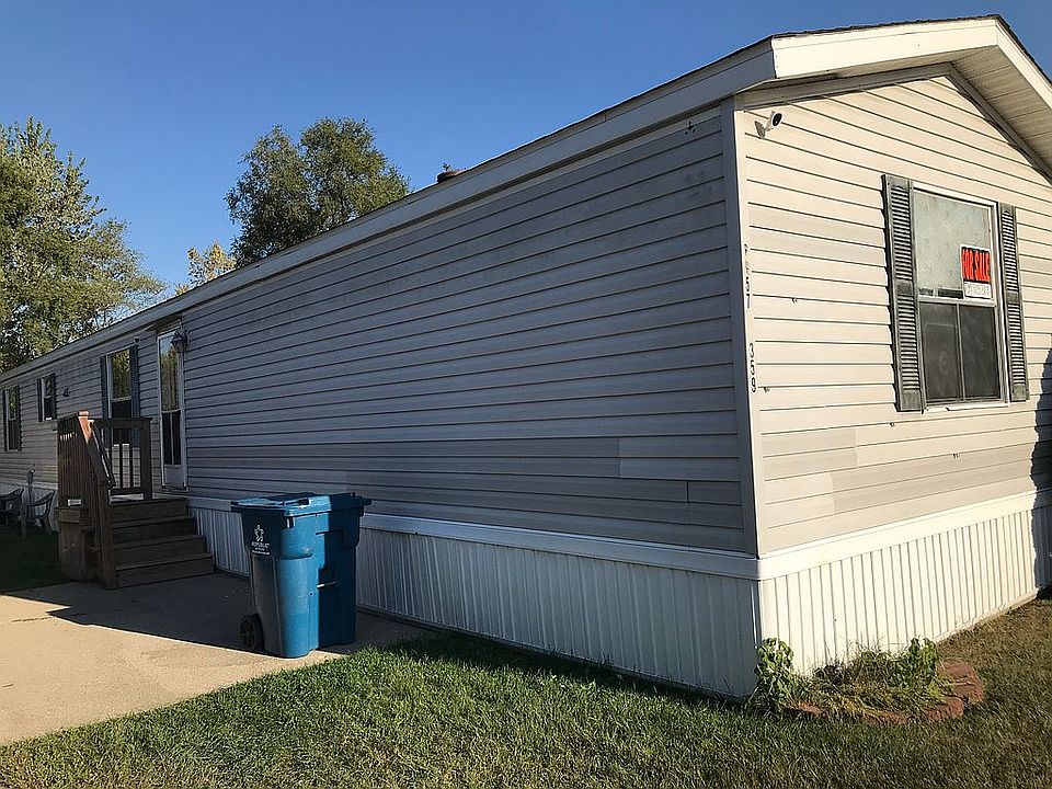 1st image of 6157 Lake Dr #359