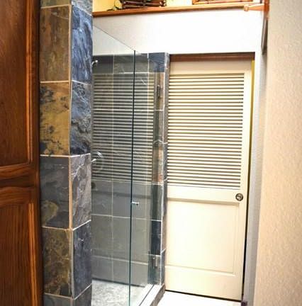 5th image of 801 Helweg Ct