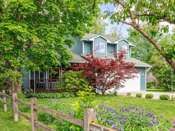 735 S Meadow St, Moscow, ID 83843