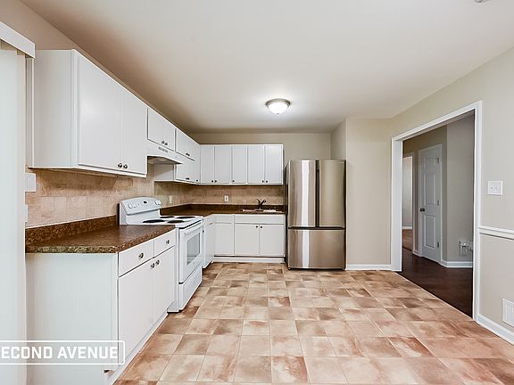 3rd image of 47 Joyce Ct
