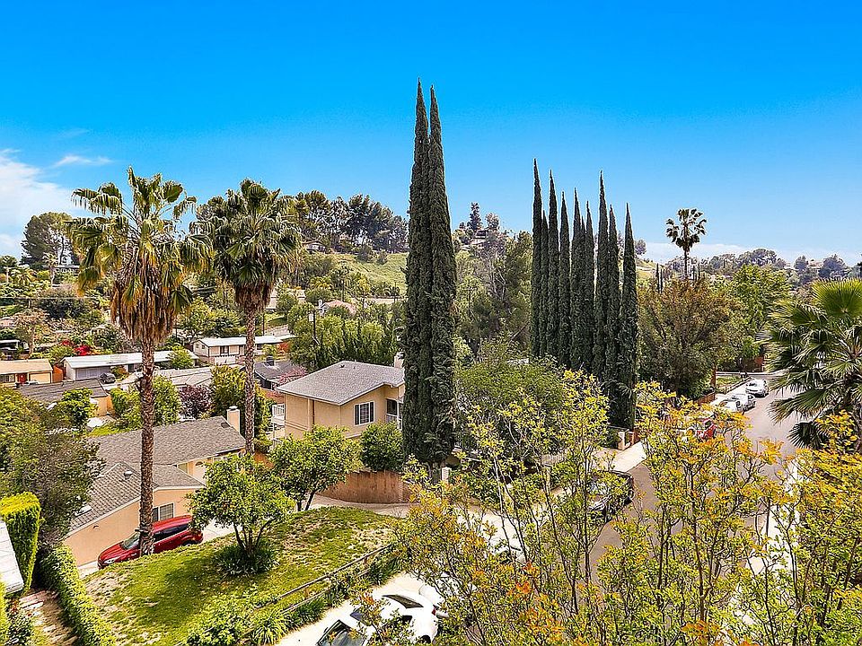 1st image of 5325 Tendilla Ave