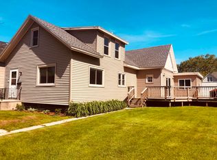 512 Huron St, Manitowoc, WI 54220