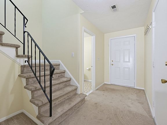 2nd image of 31 Greenbrook Dr Unit 31