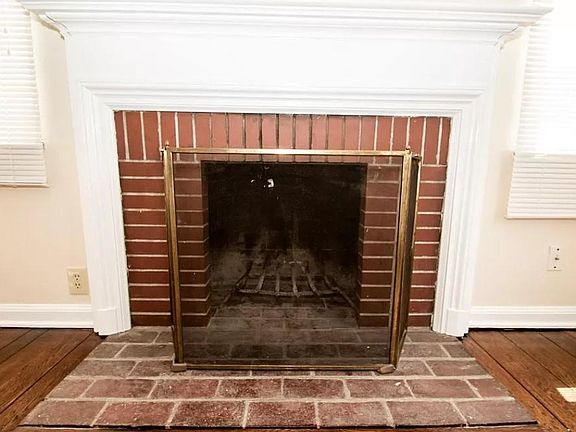 5th image of 954 Ellison Ave #2