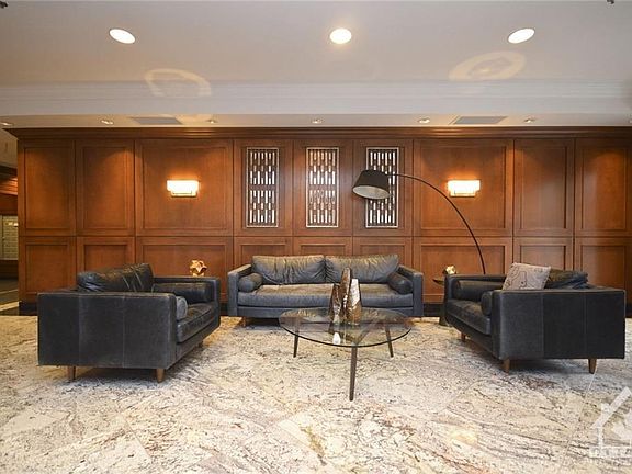 4th image of 195 Besserer St #1408