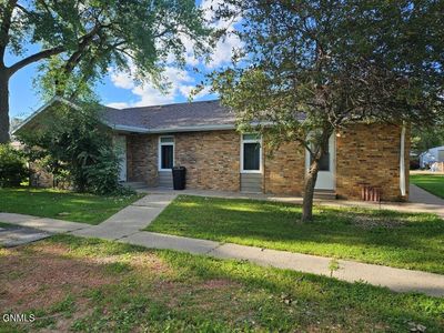 426 N East St, Hebron, ND, 58638