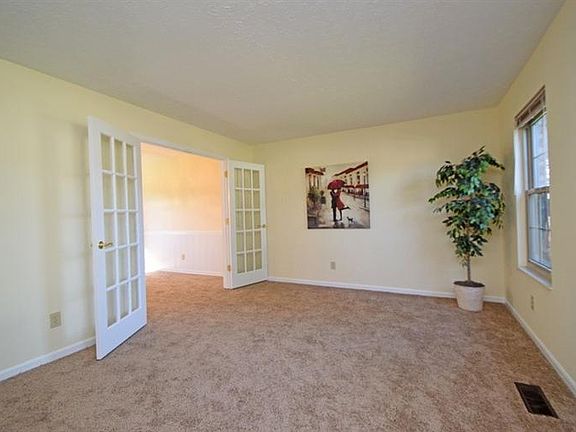 4th image of 7481 Keehner Ct