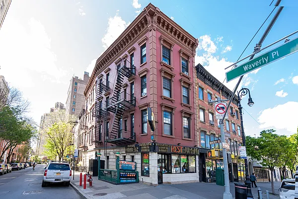 Rented by Keller Williams NYC | media 25