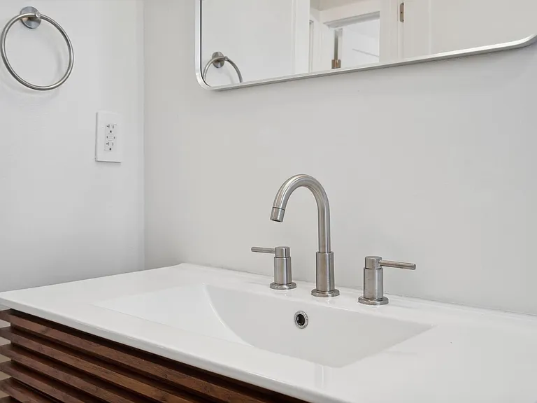3441 Laguna Ave #2 — Photo 7