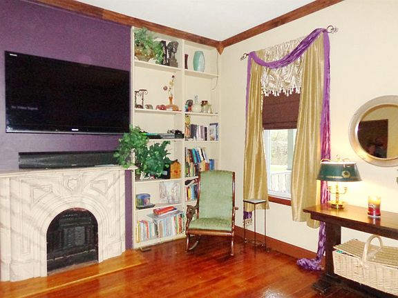 2nd image of 6502 Desmond St