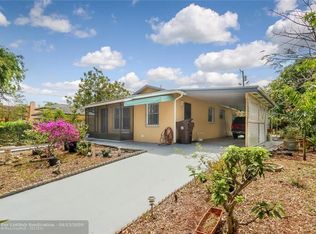 1020 Avon Rd, West Palm Beach, FL 33401