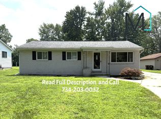 399 Kent St, Carleton, MI 48117