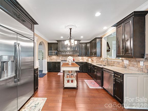 9th image of 253 Odoms Chapel Rd