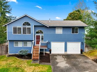 100 Tompkins Pl, Granite Falls, WA