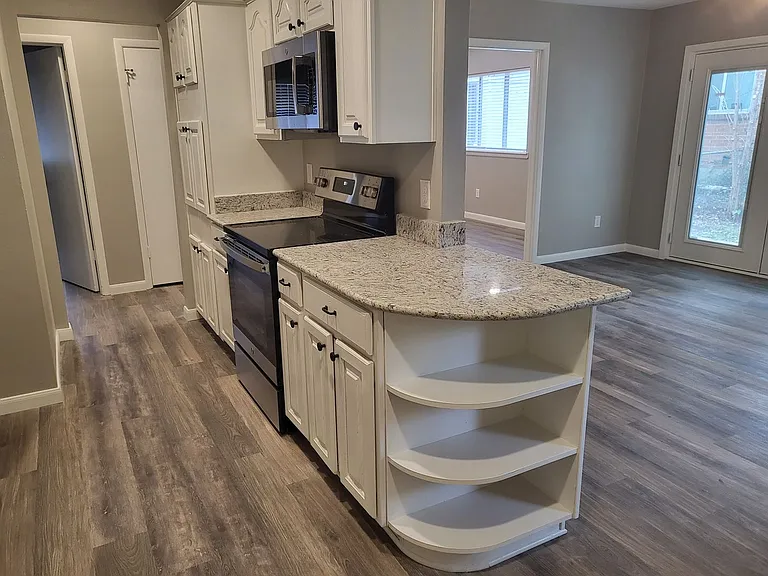 1213 Carroll Dr — Photo 13