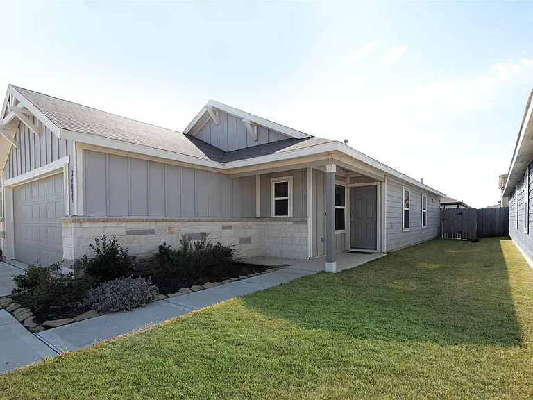 24023 Swather Way — Photo 3