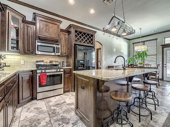 3rd image of 9009 SW 55th St
