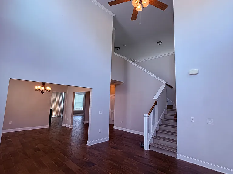 2709 Scarecrow Way — Photo 3