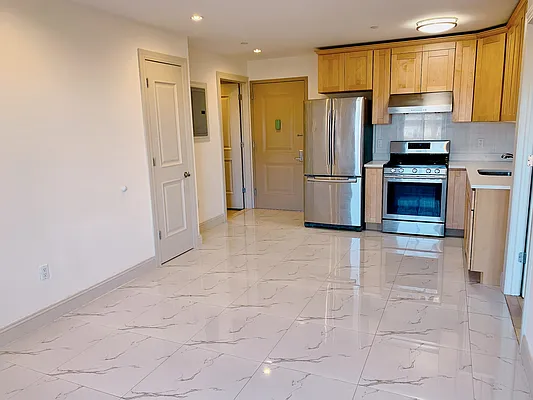 Rented by E Realty International Corp | media 3