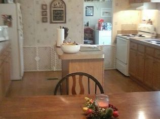 2494 Nursery Rd, Blackshear, GA 31516