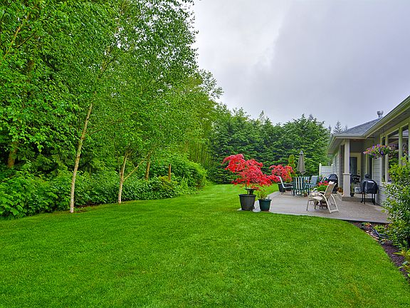 4th image of 25706 38th Ave NW