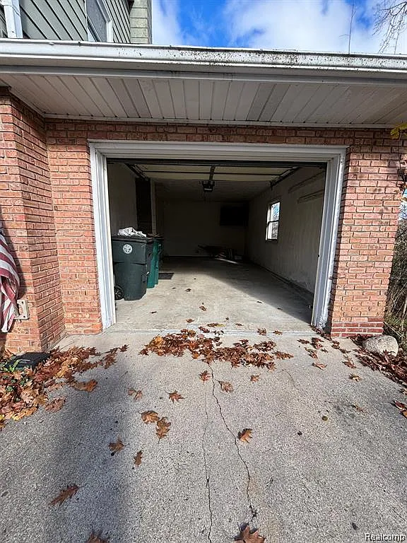 3 bed, 1.5 bath, 1792 sqft, $1,600 — Photo 3