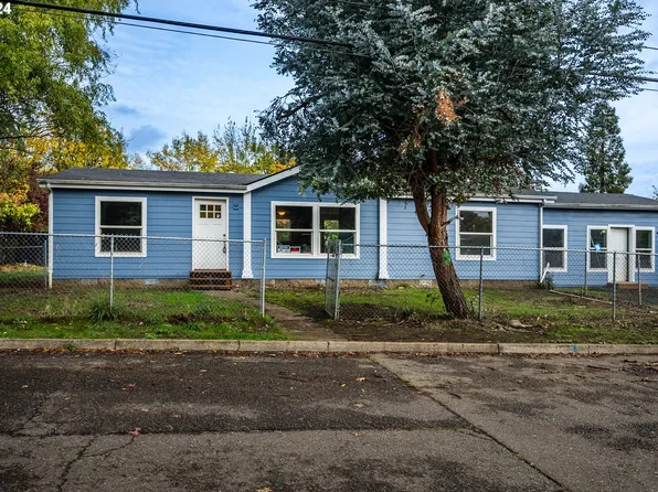 435 NE Cedar Ave, Myrtle Creek, OR 97457