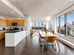 919 Station St #801, Vancouver, BC V6A 4L9
