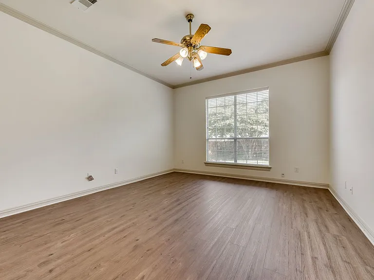 120 Cambridge Ct — Photo 27