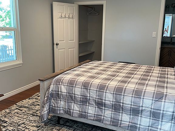 5th image of 3801 W Custer Dr #2-3815