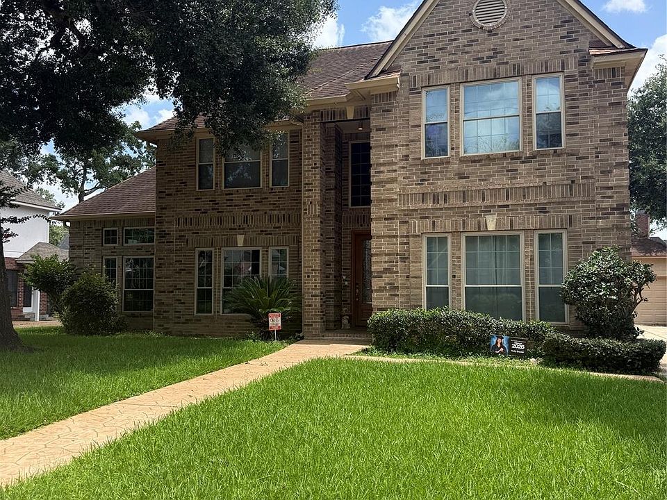 1st image of 3649 Blue Lake Dr