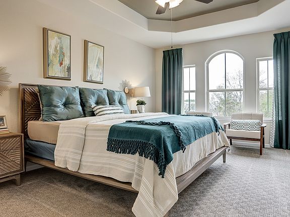 Spacious primary suite