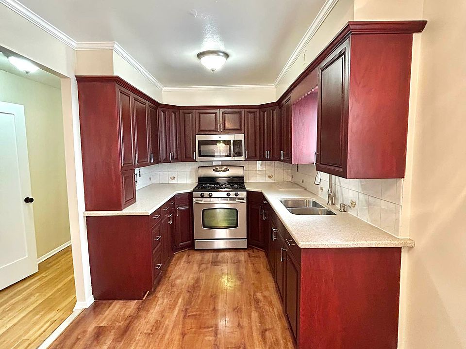 1st image of 530 E 81st St APT 2
