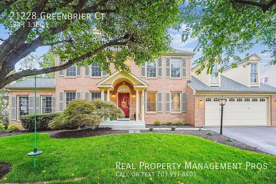 21228 Greenbrier Ct
