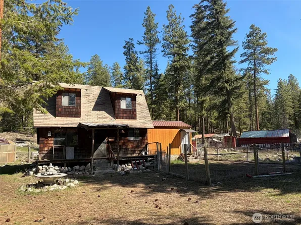 13 Rope and Saddle Lane, Tonasket, WA 98855