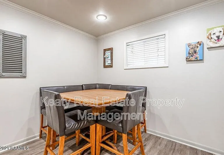 214 Dover Dr — Photo 6