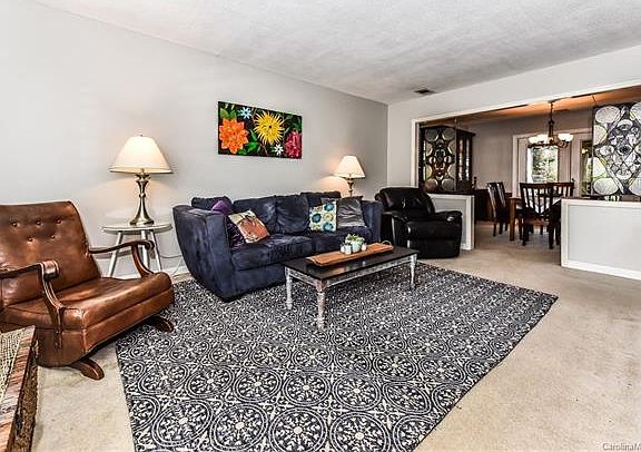 2nd image of 4714 Carousel Dr