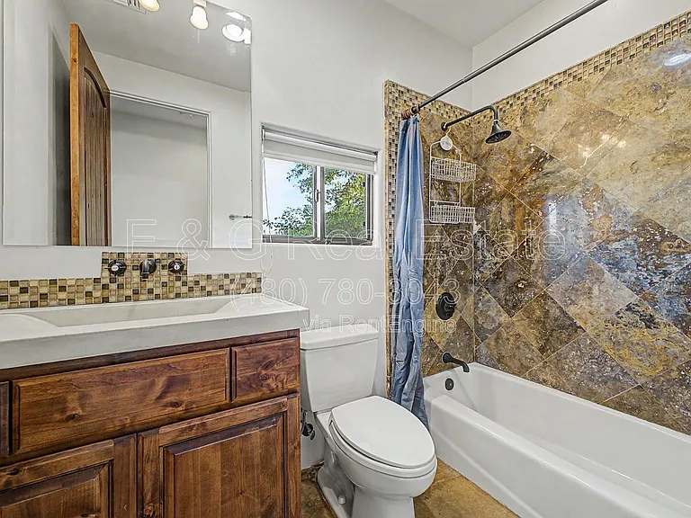 304 S Wilson St — Photo 42